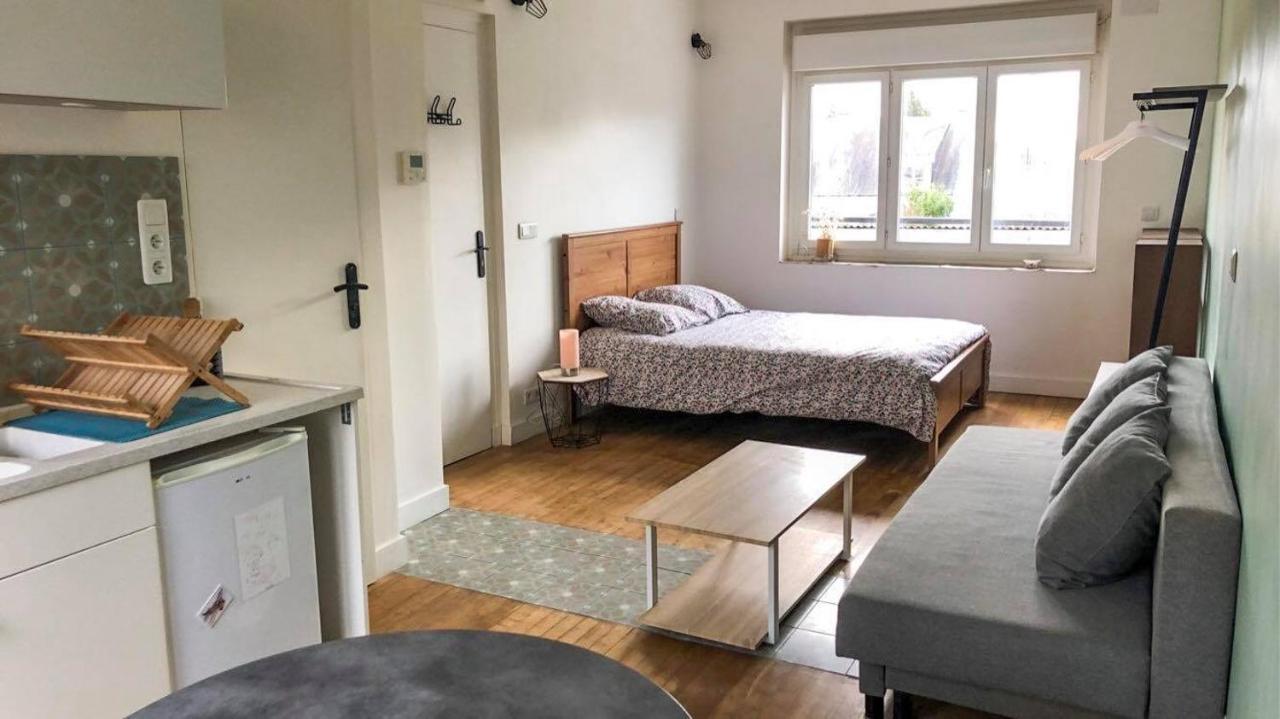 Studio avec Jardin à Tours Appartamento Esterno foto